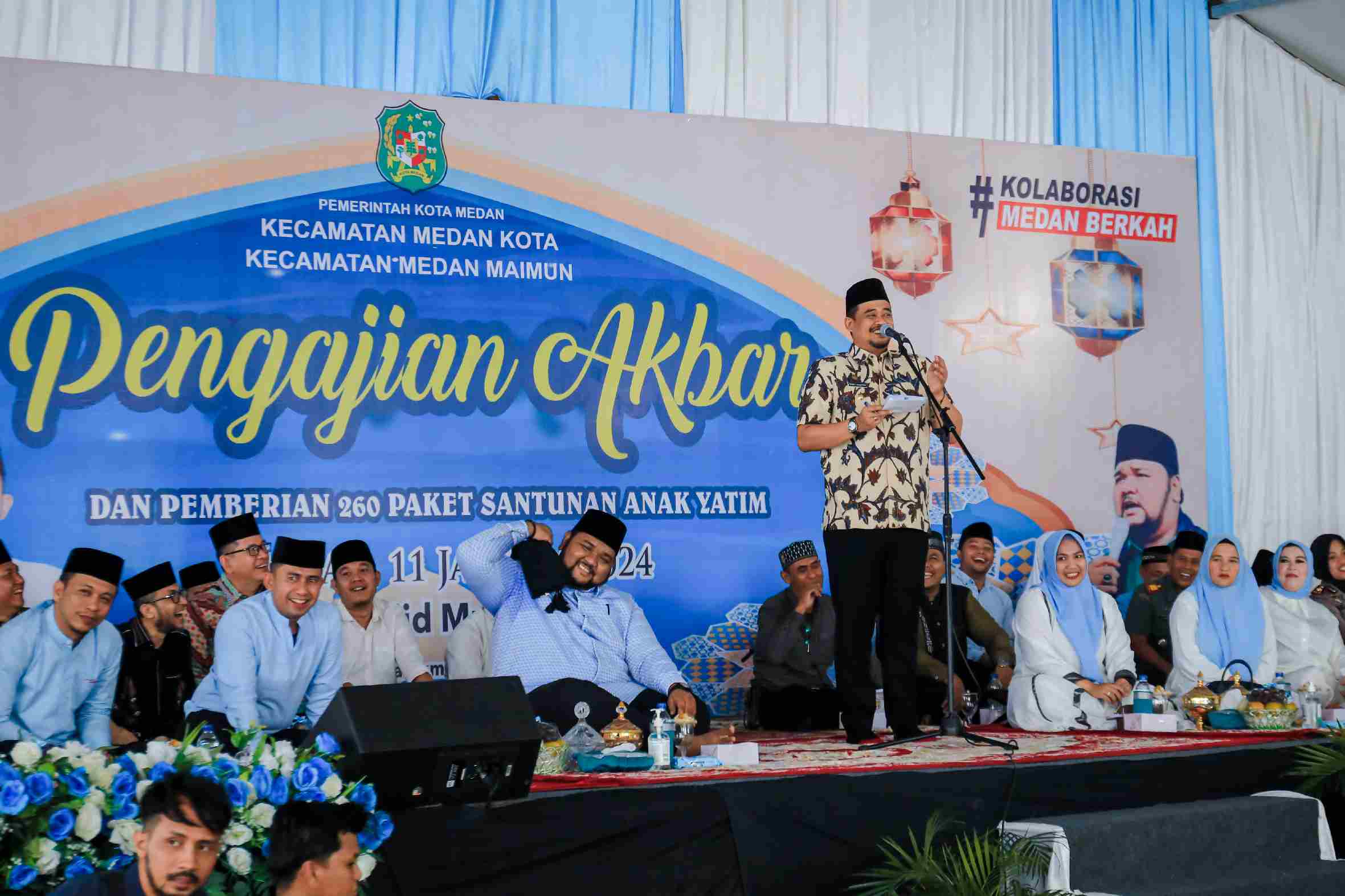 Bobby Nasution yang menghadiri pengajian Akbar Kolaborasi Kecamatan Medan Kota dan Kecamatan Medan Maimun
