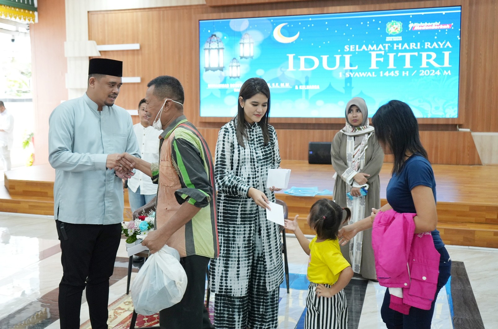 Wali Kota Medan, Bobby Nasution Menggelar Open House di Rumah Dinas Wali Kota Medan di Jalan Jenderal Sudirman, Rabu (10/4/2024)