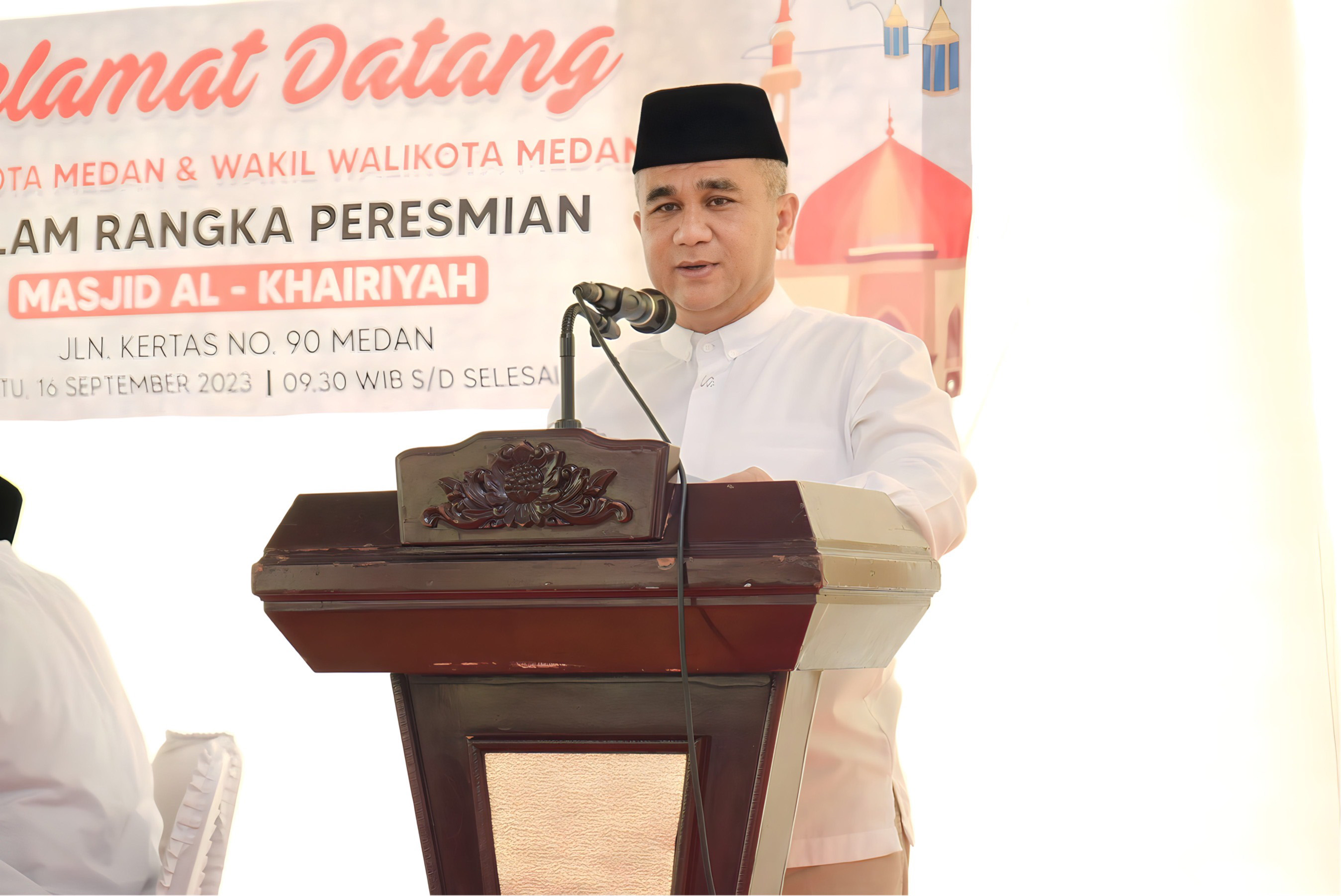 Bobby Nasution Diwakili Asisten Pemerintahan dan Kesejahteraan Rakyat Muhammad Sofyan Pada Peresmian Masjid Al-Khairiyah di Jalan Kertas, Medan Petisah, Sabtu (16/9)