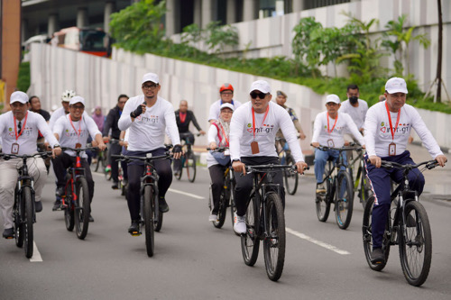 Bobby Nasution Bersepeda Santai Dengan Wali Kota-Wali Kota Peserta Pertemuan Ke-5 IMT GT