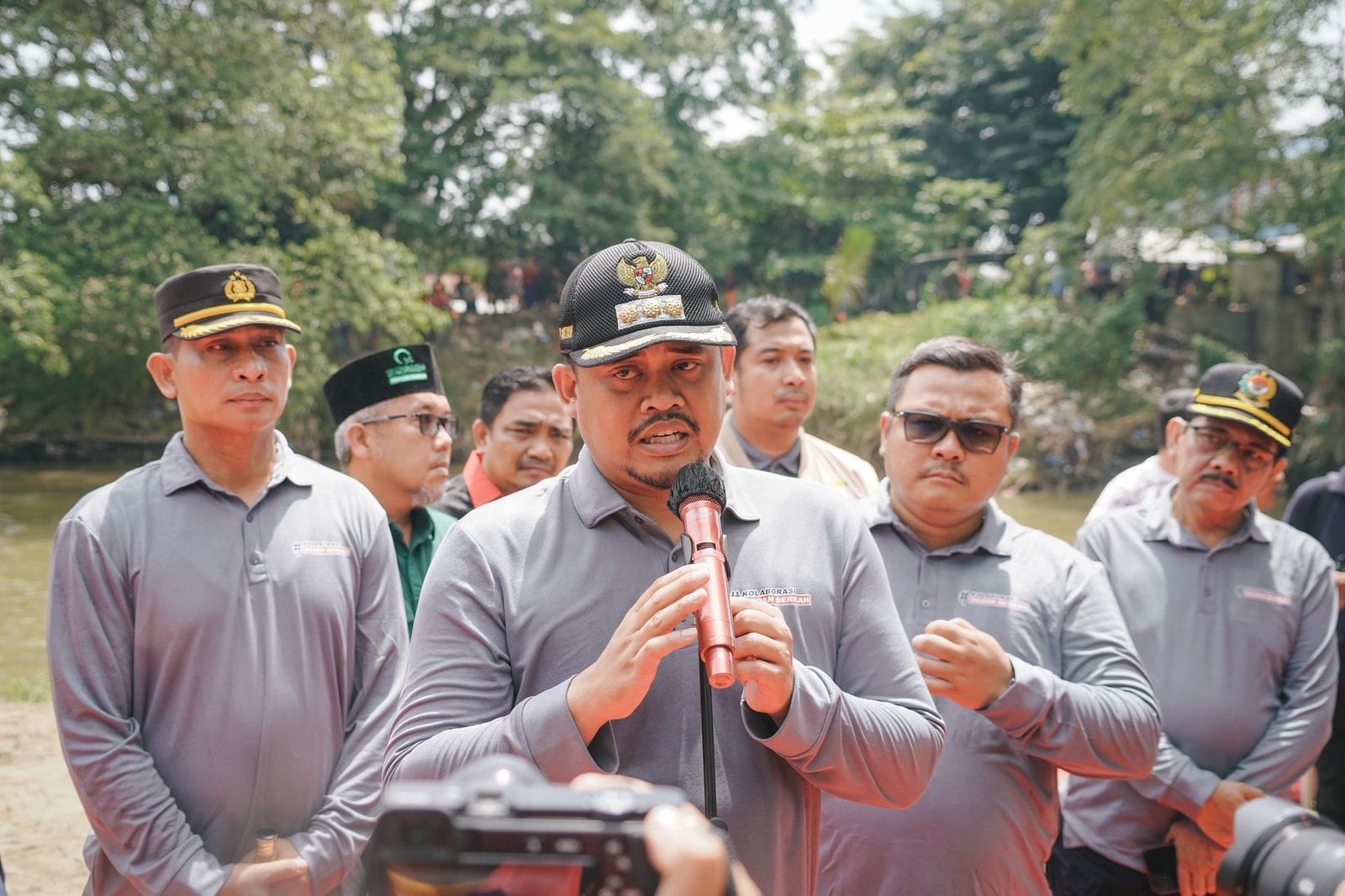 Bobby Nasution Tegaskan Mulai 2024 Akan Pasang CCTV dan Kenakan Denda Rp 10 juta Bagi Warga yang Buang Sampah ke Sungai