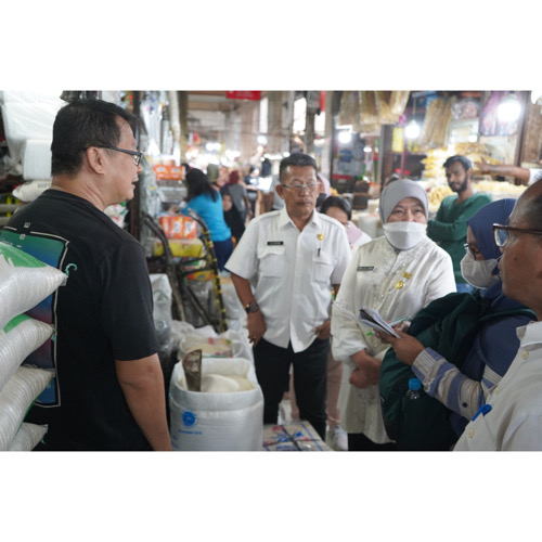 Tim Badan Pangan Nasional Bersama Dinas Ketapang Kota Medan Lakukan Monitoring ke Sejumlah Pasar Jaga Kestabilan Harga dan Stok Pangan