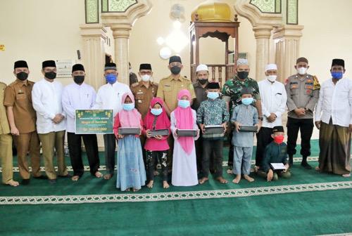 Melalui Safari Ramadhan, Sekda Ajak Remaja Untuk Cinta Kepada Masjid