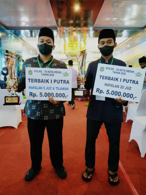 Dua Remaja Peraih Juara MTQ Ke 55 Tingkat Kota Medan Berterimakasih Kepada Wali Kota Medan