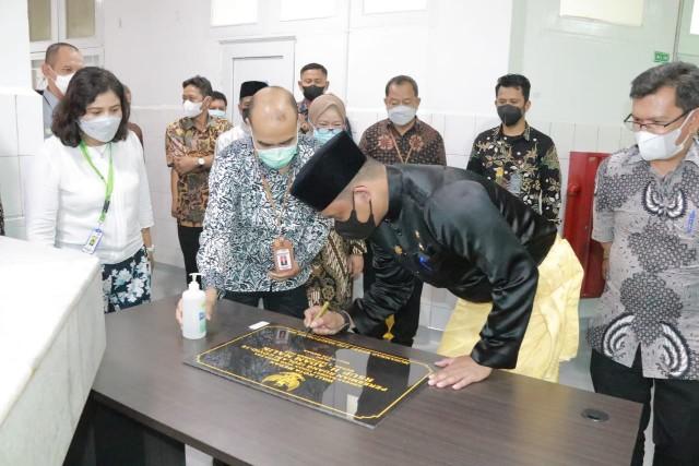 Wali Kota Medan Resmikan Ruang Isolasi Covid-19 RSUP H. Adam Malik