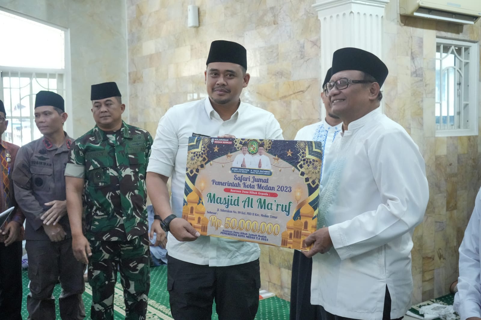 Safari Jumat ke Masjid Al Maruf, Bobby Nasution: Masjid Juga Wadah Belajar dan Berbagi Informasi Ekonomi Syariah