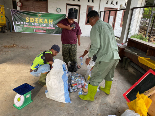Kurangi Sampah Plastik, Kecamatan Medan Tembung Luncurkan Program Sdekah