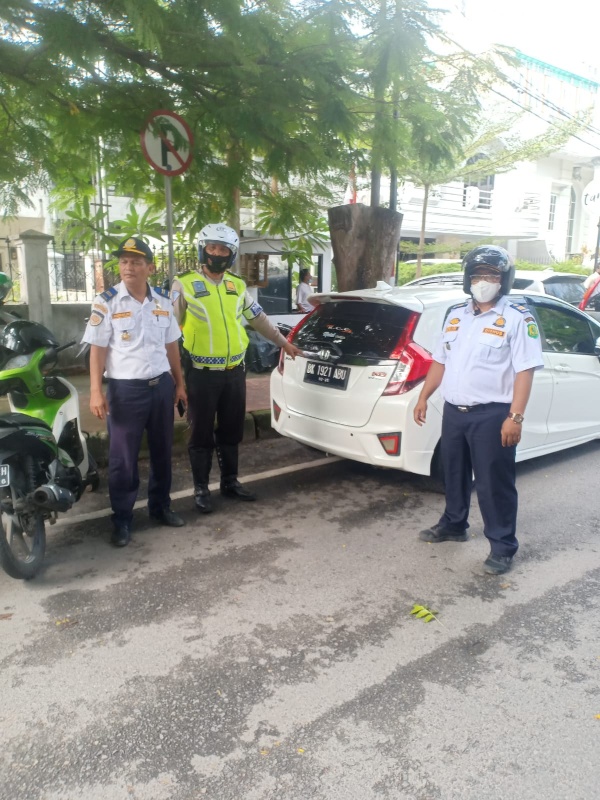 Dishub Kota Medan Berkolaborasi Dengan Poldasu Terapkan Tilang Elektronik Terhadap Kendaraan Yang Parkir Sembarangan