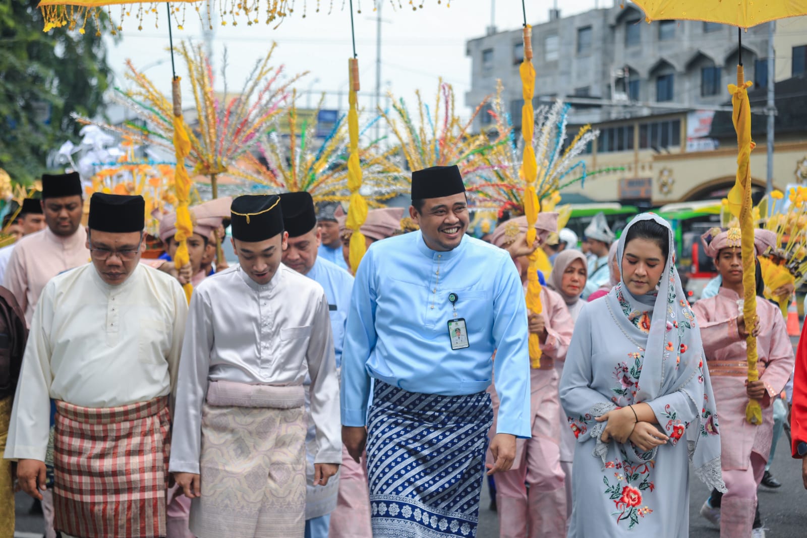 Drumband Islami dan Parade Bunga Bale Meriahkan Peringatan Maulid Nabi Muhammad SAW yang Digelar Pemko Medan