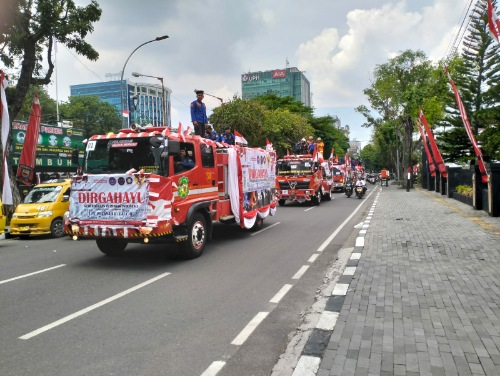 Meriahkan HUT Kemerdekaan RI ke -77, DP2K Medan Gelar Lomba Hias Armada Mobil Damkar